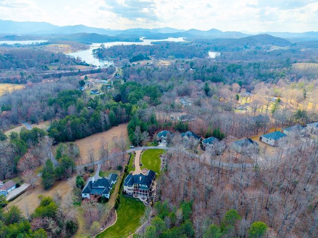 476 Licklog Ridge, Hayesville, NC 28904