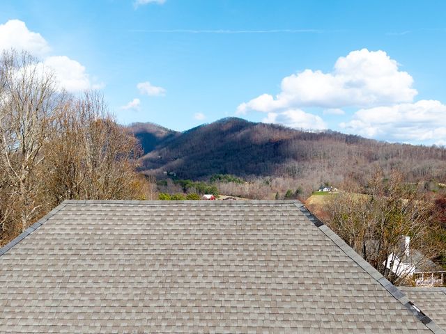 476 Licklog Ridge, Hayesville, NC 28904