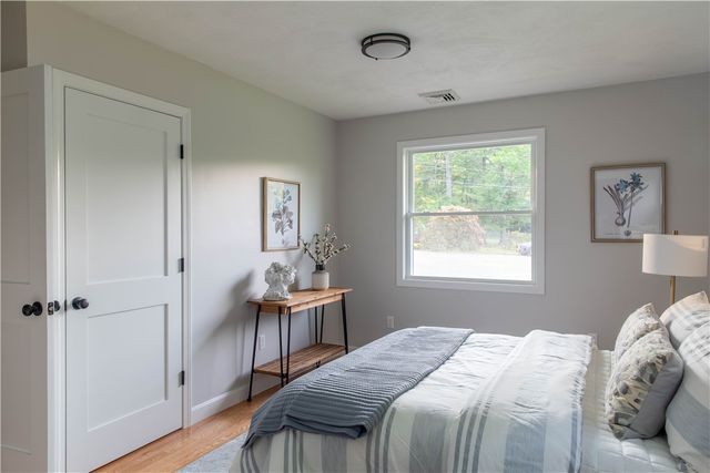 24 W Knollwood Circle, North Kingstown, RI 02852