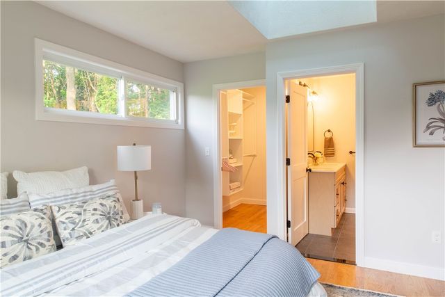 24 W Knollwood Circle, North Kingstown, RI 02852