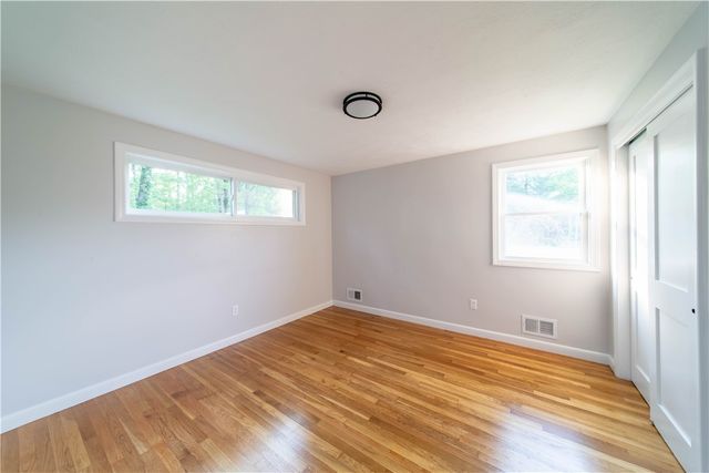 24 W Knollwood Circle, North Kingstown, RI 02852