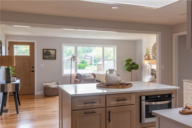 24 W Knollwood Circle, North Kingstown, RI 02852
