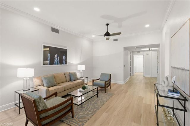 9213 Museo CIR 103, Naples, FL 34114