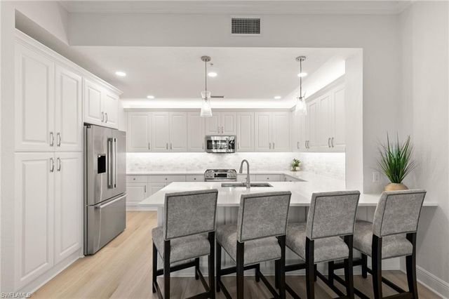 9213 Museo CIR 103, Naples, FL 34114