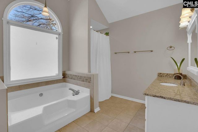 342 Saddlebrooke Court, Lexington, SC 29072