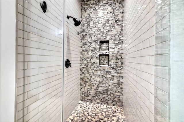 4413 W GRAY STREET 2, Tampa, FL 33609