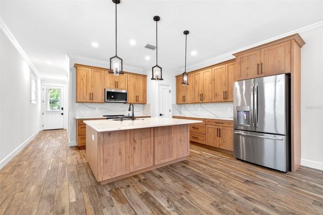 4413 W GRAY STREET 2, Tampa, FL 33609