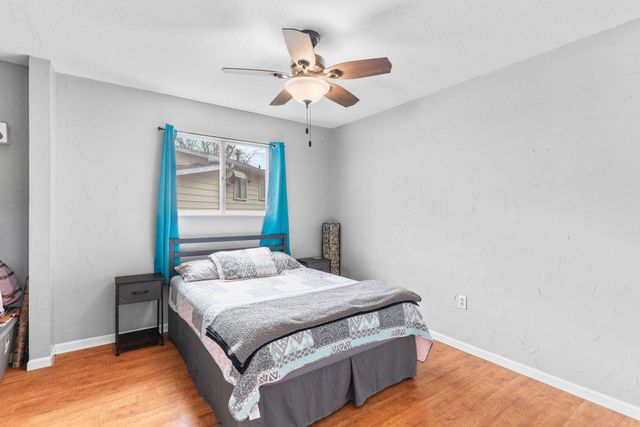 2710 E Horning Street, Springfield, MO 65802