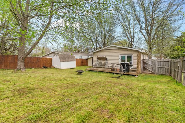 2710 E Horning Street, Springfield, MO 65802