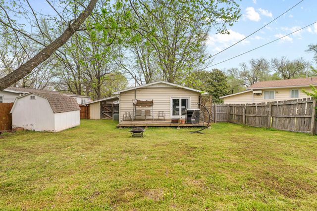 2710 E Horning Street, Springfield, MO 65802