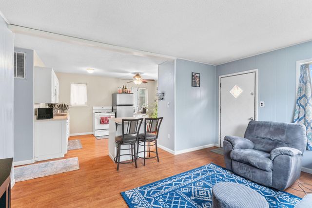 2710 E Horning Street, Springfield, MO 65802