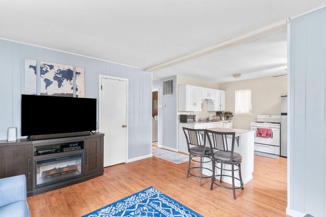 2710 E Horning Street, Springfield, MO 65802