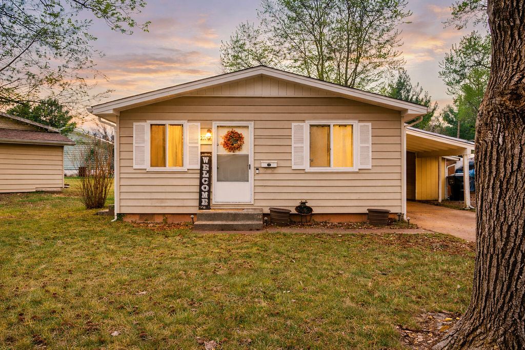 2710 E Horning Street, Springfield, MO 65802