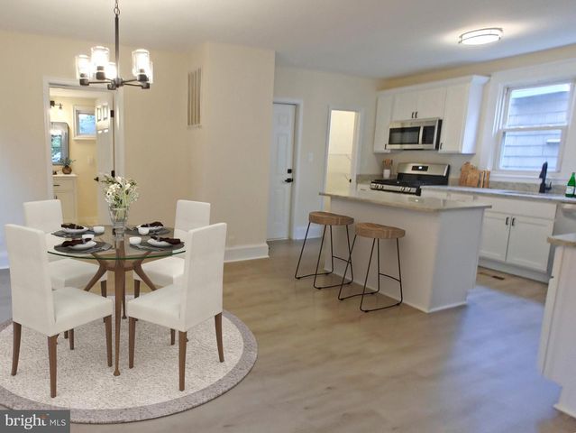 22 LEEWAY RD, Baltimore, MD 21222
