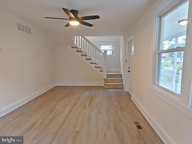 22 LEEWAY RD, Baltimore, MD 21222
