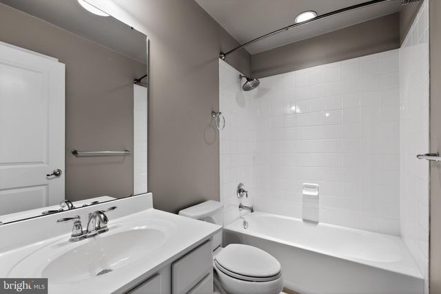 1906 LUKAS CT, Cinnaminson, NJ 08077