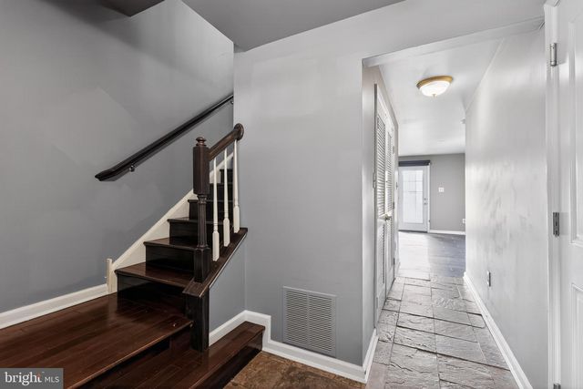 1906 LUKAS CT, Cinnaminson, NJ 08077