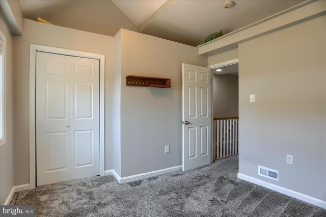 1207 ANGLESEA ST, Baltimore, MD 21224