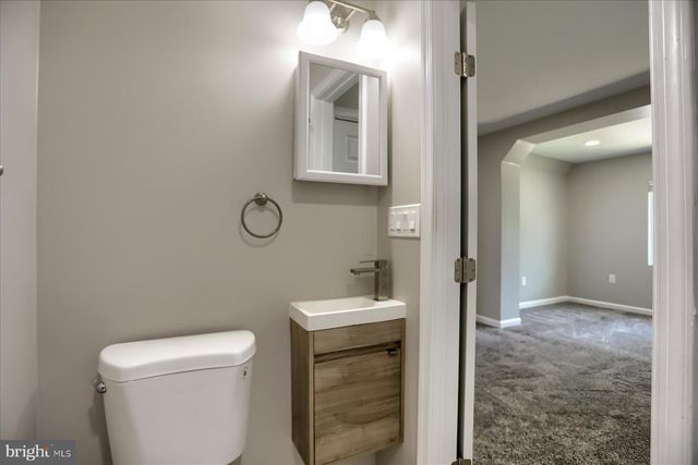 1207 ANGLESEA ST, Baltimore, MD 21224