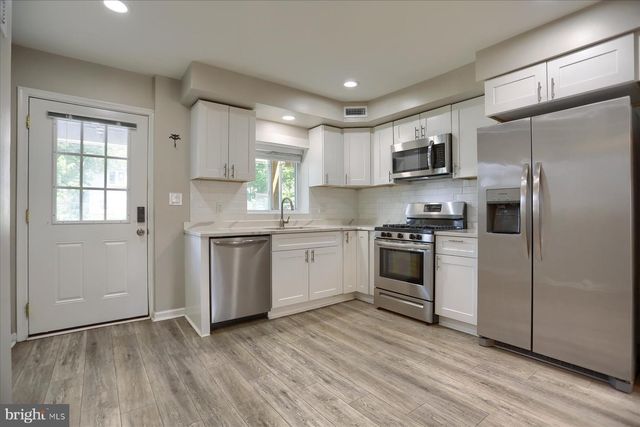 1207 ANGLESEA ST, Baltimore, MD 21224