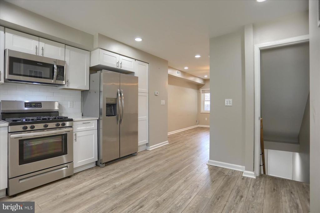 1207 ANGLESEA ST, Baltimore, MD 21224
