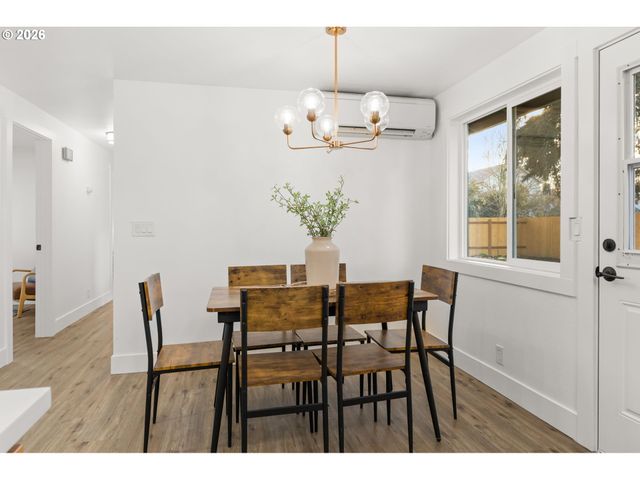 3708 KIRSTEN St, Eugene, OR 97404