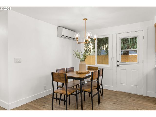 3708 KIRSTEN St, Eugene, OR 97404