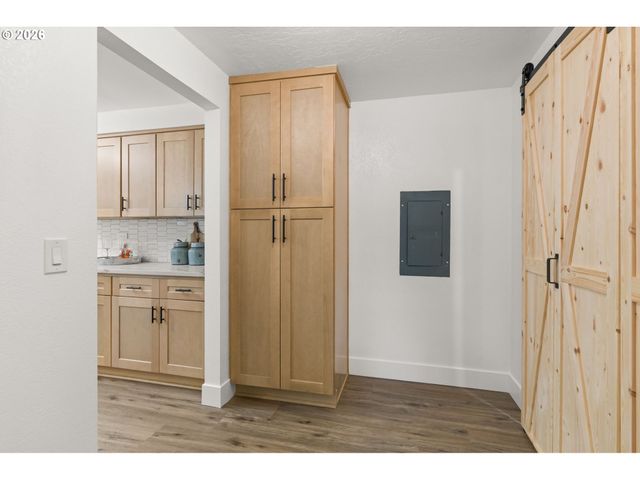 3708 KIRSTEN St, Eugene, OR 97404