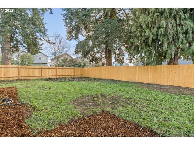 3708 KIRSTEN St, Eugene, OR 97404
