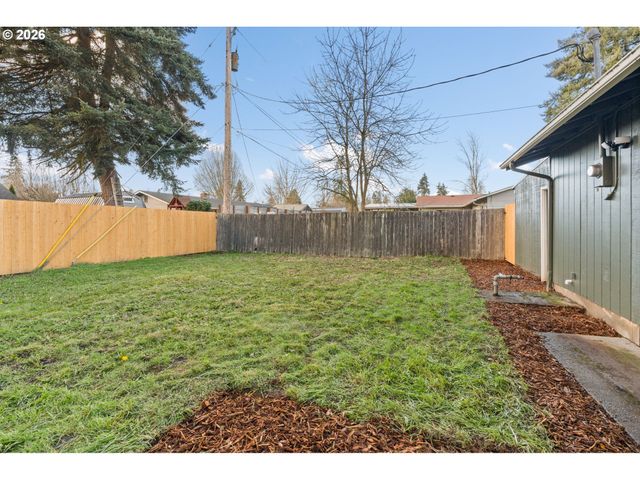 3708 KIRSTEN St, Eugene, OR 97404