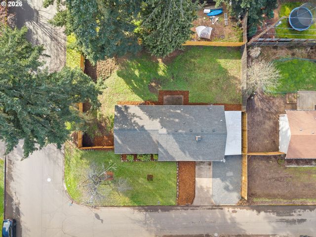 3708 KIRSTEN St, Eugene, OR 97404