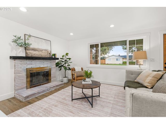 3708 KIRSTEN St, Eugene, OR 97404