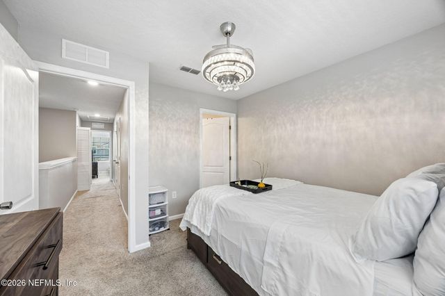 575 OAKLEAF PLANTATION Parkway 103, Orange Park, FL 32065