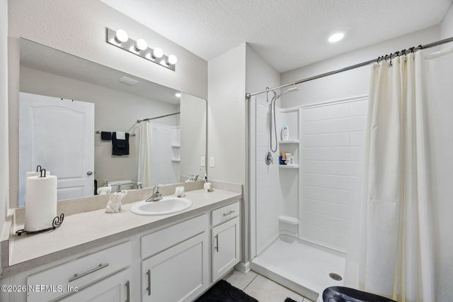 575 OAKLEAF PLANTATION Parkway 103, Orange Park, FL 32065