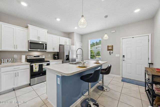 575 OAKLEAF PLANTATION Parkway 103, Orange Park, FL 32065