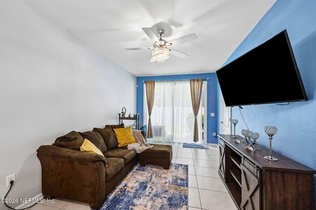 575 OAKLEAF PLANTATION Parkway 103, Orange Park, FL 32065
