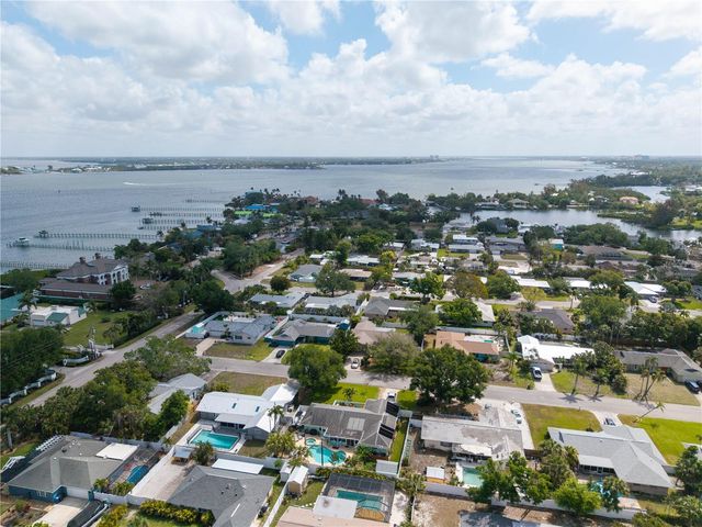 1404 64TH STREET NW, Bradenton, FL 34209