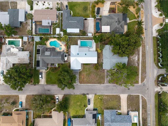 1404 64TH STREET NW, Bradenton, FL 34209