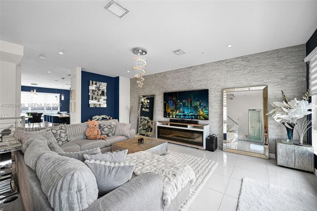 10350 NW 64th Street, Doral, FL 33178