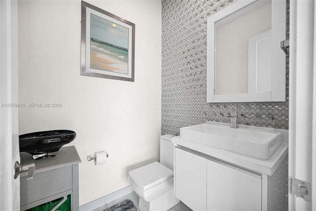 10350 NW 64th Street, Doral, FL 33178