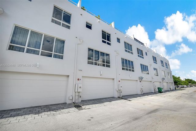10350 NW 64th Street, Doral, FL 33178