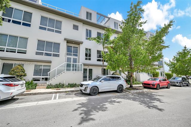 10350 NW 64th Street, Doral, FL 33178
