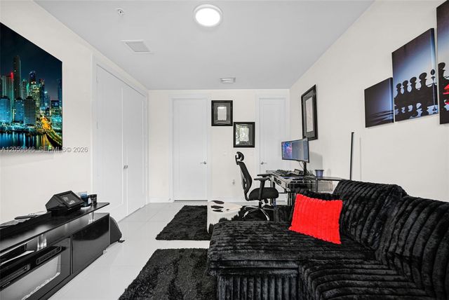 10350 NW 64th Street, Doral, FL 33178