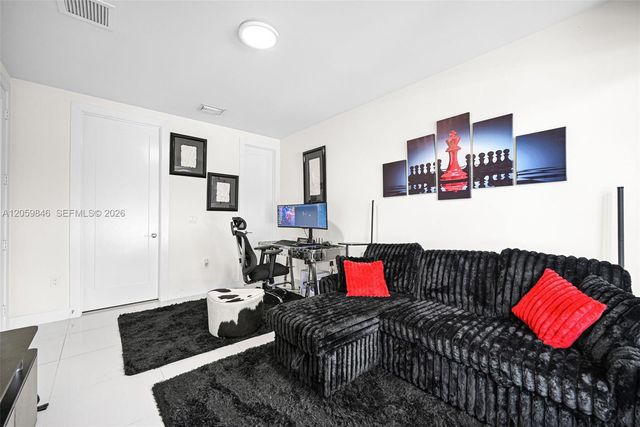 10350 NW 64th Street, Doral, FL 33178
