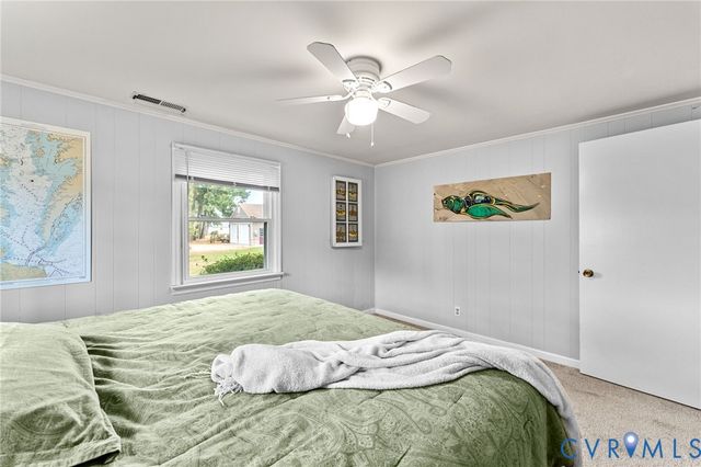 1061 Timberneck Rd, Deltaville, VA 23043