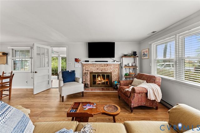 1061 Timberneck Rd, Deltaville, VA 23043