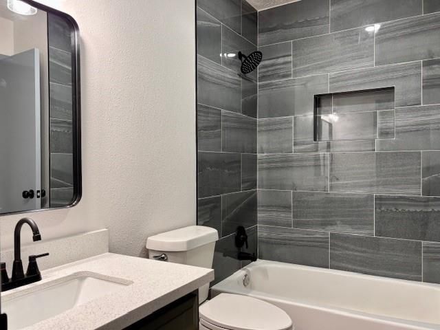 5014 Meadow Place Drive, La Porte, TX 77571