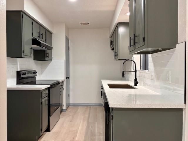 5014 Meadow Place Drive, La Porte, TX 77571