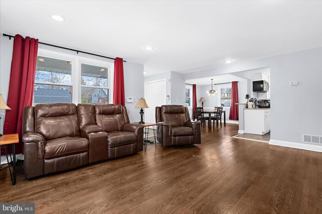 726 NOTTINGHAM RD, Baltimore, MD 21229