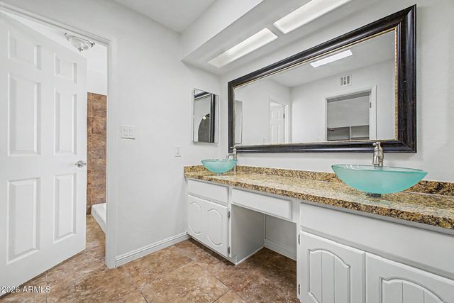 300 W CHILTON Street, Chandler, AZ 85225